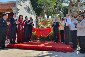 Lãnh đạo TP Hà Nội và huyện Ba Vì khánh thành công trình tu bổ, tôn tạo di tích lịch sử văn hóa quốc gia đền Hạ. 