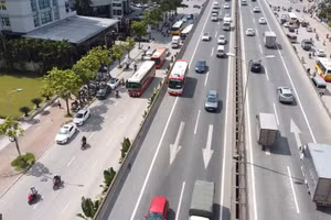 Một góc đường Vành đai 3 trên cao. 