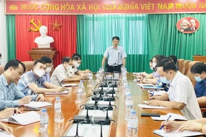 Ông Đỗ Văn Quý, Trưởng phòng GD&ĐT thành phố Bắc Giang phát biểu tại hội nghị an toàn trường học và phòng chống bạo lực học đường của Phòng GD&ĐT thành phố Bắc Giang ngày 5/5.