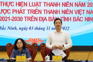 Phó Chủ tịch Thường trực UBND tỉnh Bắc Ninh - Vương Quốc Tuấn phát biểu tại buổi làm việc.