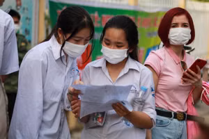 Thí sinh dự thi kỳ thi tuyển sinh vào lớp 10 THPT tại Bắc Giang. 