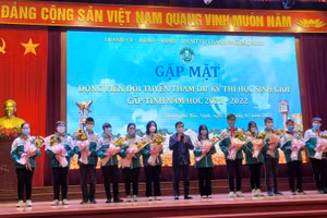 Lãnh đạo thành phố Bắc Ninh động viên học sinh tham dự kỳ thi HSG cấp tỉnh.