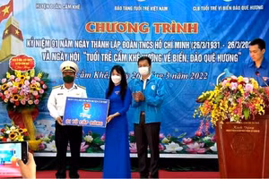 Chương trình là hoạt động ý nghĩa giáo dục đạo đức cho học sinh thêm yêu biển đảo quê hương.