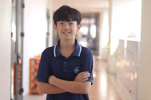 Học sinh Lê Đại Quang lớp 8G0 - Trường THCS-THPT Newton.