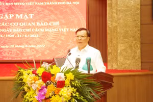 Bí thư Thành ủy Hà Nội - Đinh Tiến Dũng phát biểu.