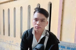 Nguyễn Hữu Nguyên tại cơ quan chức năng.