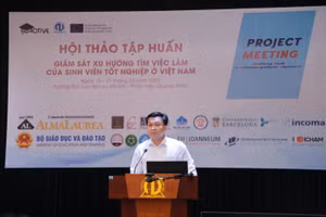 Ông Doãn Hồng Hà, Phó Vụ trưởng Vụ Giáo dục Chính trị và Công tác học sinh, sinh viên (Bộ GD&ĐT) phát biểu.