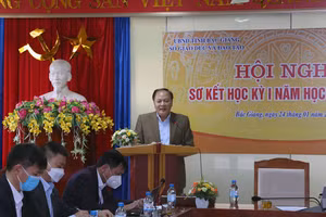 Giám đốc Sở GD&ĐT Bắc Giang Tạ Việt Hùng phát biểu tại Hội nghị Sơ kết học kỳ 1 năm học 2021 -2022.