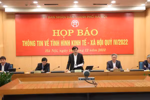 Quang cảnh buổi họp báo.