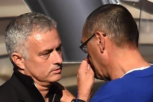 Maurizio Sarri bị đánh giá "lỗi thời" không khác gì Jose Mourinho.