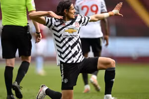 V. Cavani ấn định chiến thắng 3-1 cho Man United.