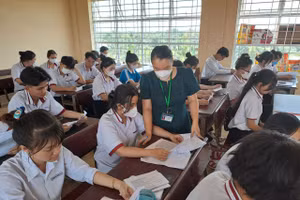 Chú ý kiểm tra việc học và rèn luyện kỹ năng làm bài trắc nghiệm.