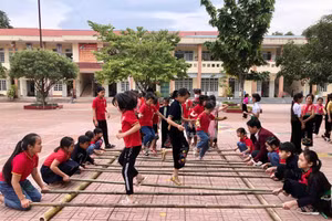 Bảo tồn văn hóa dân tộc trong trường học ở Than Uyên