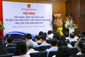 Thứ trưởng Nguyễn Văn Phúc phát biểu tại hội nghị tập huấn công tác pháp chế năm 2020.