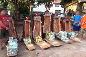 Ma túy được cất giữ trong các pho tượng Phật.