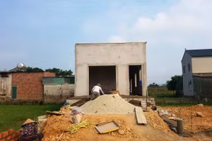 Căn nhà cho 2 cháu Chính và Sang sắp hoàn thiện.