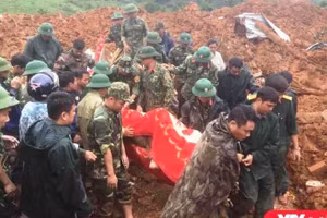 Công tác tìm kiếm thi thể các quân nhân được tiếp tục tăng cường cao nhất.