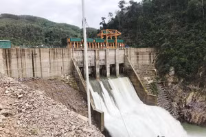 Thuỷ điện Thượng Nhật nhiều lần tích nước trái phép.