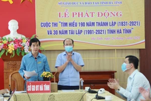 Lễ phát động cuộc thi trong toàn ngành giáo dục bằng hình thức trực tuyến.