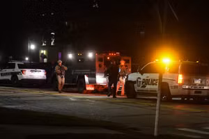 Lực lượng an ninh có mặt sau vụ xả súng.