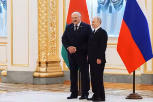 Tổng thống Belarus và người đồng cấp Nga.