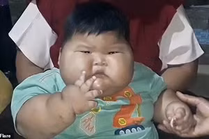 Cậu bé Muhammad Kenzi Alfaro.