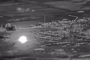 Clip Krasnopol phá tan kho đạn