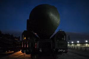 Vũ khí Nga trên đường từ bãi huấn luyện Alabino đến Moscow. (Ảnh:Sputnik / Ramil Sitdikov)