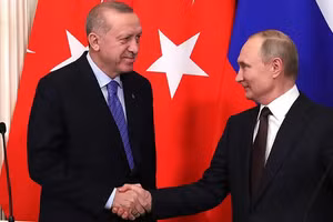 Tổng thống Nga Vladimir Putin và người đồng cấp Thổ Nhĩ Kỳ Recep Tayyip Erdogan.