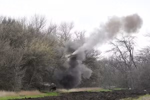 Một khẩu lựu pháo tự hành của Nga. (Ảnh: Sputnik