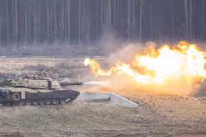 Xe tăng chiến đấu chủ lực M1 Abrams do Mỹ sản xuất. (Ảnh: Global Look Press / Karolis Kavolelis).