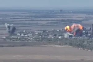 (Ảnh chụp từ clip)