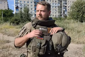 Phóng viên chiến trường Rostislav Zhuravlev của RIA Novosti.