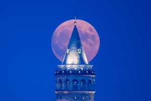 Chùm ảnh siêu trăng xanh hiếm hoi thắp sáng bầu trời thế giới 