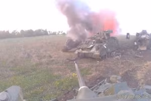 Video xe bọc thép Bradley của phương Tây bị phá hủy