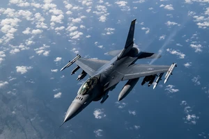 Máy bay chiến đấu F-16