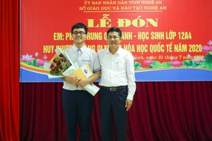 Em Phạm Trung Quốc Anh là học sinh duy nhất đạt HVC Olympic Hóa học quốc tế năm 2020 của tỉnh Nghệ An