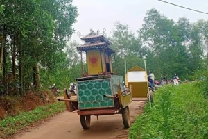 Hai thanh niên tử vong bên bìa rừng, gia đình không yêu cầu khám nghiệm tử thi