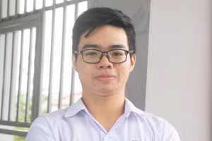 Trần Đức Minh Hiếu, thủ khoa đầu vào Trường Đại học Bách khoa, Đại học Quốc gia TPHCM theo phương thức xét điểm thi đánh giá năng lực năm 2023. Ảnh: NVCC