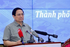 Thủ tướng Phạm Minh Chính, Trưởng Ban Chỉ đạo triển khai thực hiện Nghị quyết số 98/2023/QH15 đến dự, chủ trì Hội nghị của Ban Chỉ đạo. Ảnh: VGP/Nhật Bắc