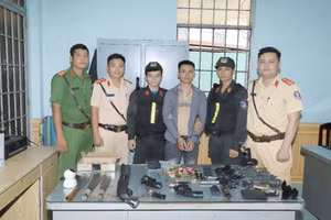 Phan Phú Cường bị bắt giữ để điều tra. (Ảnh: H.P)