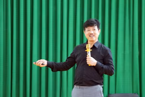 ThS Vũ Mạnh Cường, Giám đốc Trung tâm Truyền thông - Giáo dục sức khỏe Trung ương (Bộ Y tế) tại buổi tập huấn. Ảnh: Mạnh Tùng.