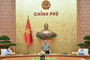 Thủ tướng Phạm Minh Chính chủ trì phiên họp Chính phủ thường kỳ tháng 10/2021. Ảnh: VGP/Nhật Bắc