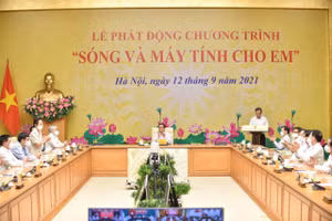 Thủ tướng Phạm Minh Chính và các đại biểu dự Lễ phát động tại điểm cầu Văn phòng Chính phủ. 