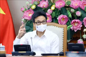 Chủ động vaccine, thuốc điều trị, sinh phẩm xét nghiệm để trở lại trạng thái "bình thường mới"