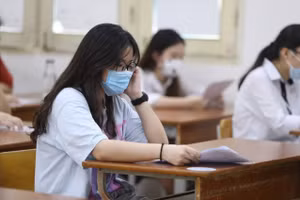 Thí sinh dự thi tốt nghiệp THPT 2021 tại Hà Nội