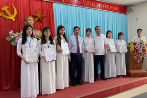 15 sinh viên Đại học Thái Nguyên được nhận học bổng từ Bộ Khoa học Nghệ thuật bang Hessen và Tổ chức Hỗ trợ Đại học Thế giới CHLB Đức