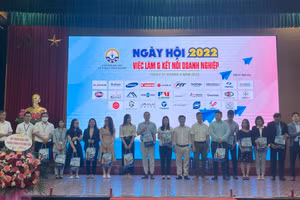 gày hội việc làm và kết nối doanh nghiệp giúp sinh viên có cơ hội thể hiện năng lực bản thân và tìm kiếm cơ hội việc làm tại các đơn vị tuyển dụng uy tín.