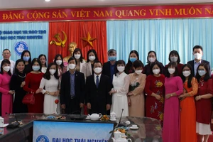 Đại học Thái Nguyên đã tổ chức gặp mặt nữ cán bộ quản lý và nhà khoa học nữ tiêu biểu nhân dịp kỷ niệm Ngày Quốc tế phụ nữ