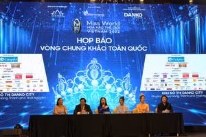 Đại diện Ban tổ chức đã trả lời một số câu hỏi của phóng viên các cơ quan báo chí đặt ra liên quan đến cuộc thi.